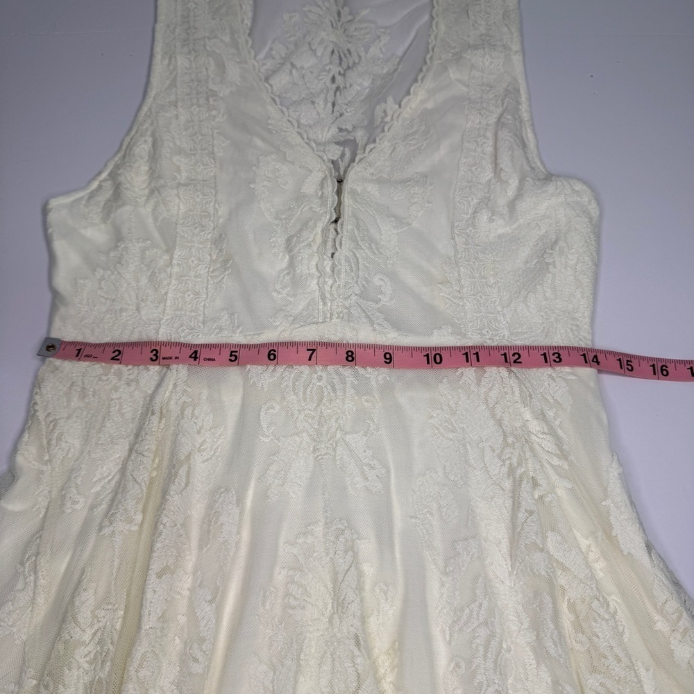 Free People Ivory Lace Fit & Flare Mini Dress | Sleeveless Boho Style | NWOT - Picture 4 of 8